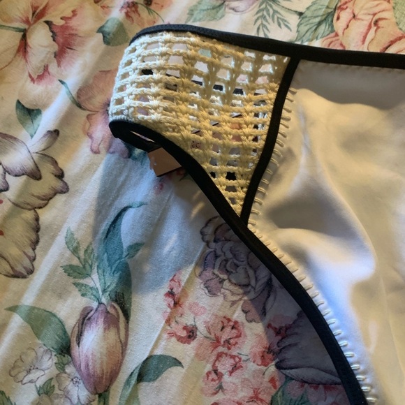 NWT Victoria Secret Elegant White and Black Bikini Bottom Size Large - Picture 6 of 12